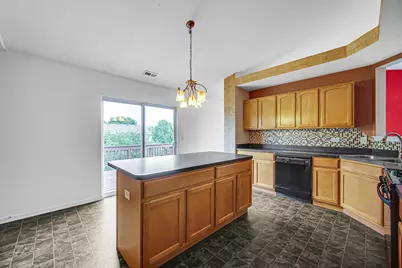 1632 Fredericksburg Lane, Aurora, IL 60503 - Photo 8