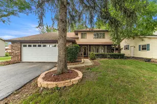 1114 185th Pl, Homewood, IL 60430 - Photo 2