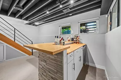 2948 W Belden Avenue, Chicago, IL 60647 - Photo 22