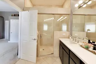 1353 W Grand Ave, Chicago, IL 60642 - Photo 20