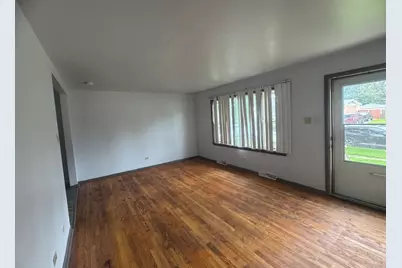 27 W 155th Place, South Holland, IL 60473 - Photo 2