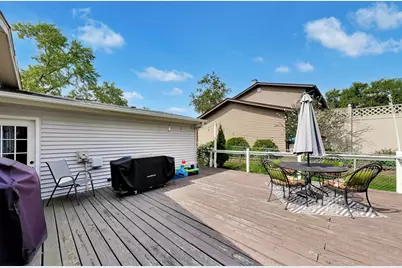 6001 Ross Drive, Woodridge, IL 60517 - Photo 28
