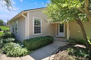932 Chase Ct, Gurnee, IL 60031 - Photo 1