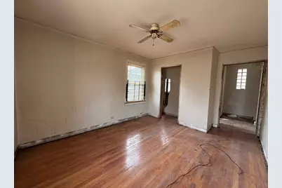 8545 S Euclid Avenue, Chicago, IL 60617 - Photo 6