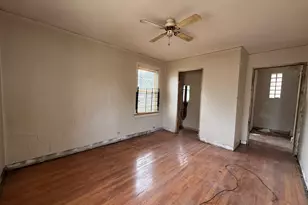 8545 S Euclid Ave, Chicago, IL 60617 - Photo 6