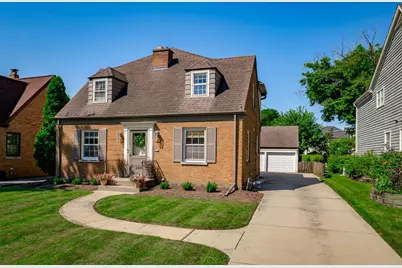 324 N Highview Avenue, Elmhurst, IL 60126 - Photo 2