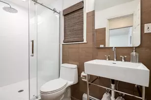 324 N Highview Ave, Elmhurst, IL 60126 - Photo 10