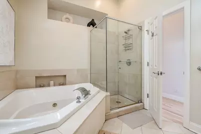 324 N Highview Avenue, Elmhurst, IL 60126 - Photo 16
