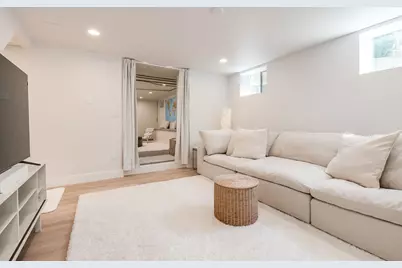 324 N Highview Avenue, Elmhurst, IL 60126 - Photo 20