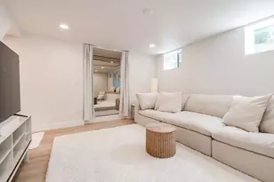 324 N Highview Ave, Elmhurst, IL 60126 - Photo 20