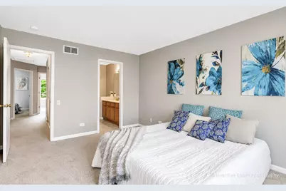1139 Wickfield Court #1139, Naperville, IL 60563 - Photo 16