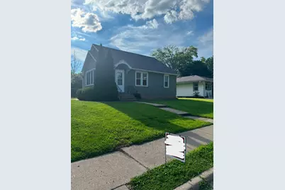 708 Henry Street, Peru, IL 61354 - Photo 1