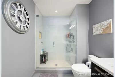 110 W Superior Street #1501, Chicago, IL 60654 - Photo 20
