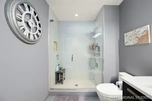 110 W Superior St, Chicago, IL 60654 - Photo 20