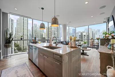 110 W Superior Street #1501, Chicago, IL 60654 - Photo 2