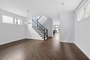 2041 N Whipple St, Chicago, IL 60647 - Photo 10