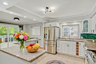 8230 Elmwood Ave, Skokie, IL 60077 - Photo 4