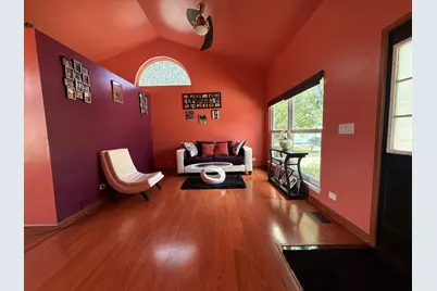 559 Payton Lane, Bolingbrook, IL 60440 - Photo 2