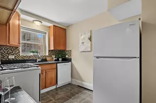 1711 W Estes Ave, Chicago, IL 60626 - Photo 8