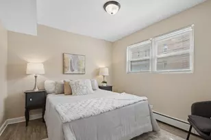 1711 W Estes Ave, Chicago, IL 60626 - Photo 10