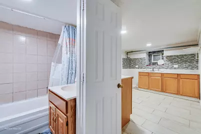 3916 W Grand Avenue, Chicago, IL 60651 - Photo 12