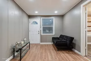 3916 W Grand Ave, Chicago, IL 60651 - Photo 2