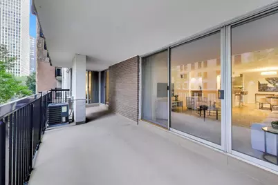 201 E Chestnut Street #3A, Chicago, IL 60611 - Photo 32