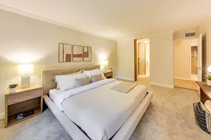 201 E Chestnut St, Chicago, IL 60611 - Photo 28