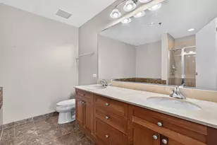 1515 S Prairie Ave, Chicago, IL 60605 - Photo 12