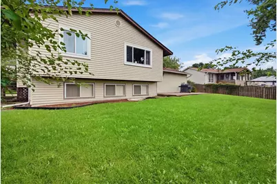 607 N Ashbury Avenue, Bolingbrook, IL 60440 - Photo 6