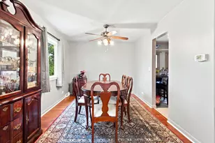 607 N Ashbury Ave, Bolingbrook, IL 60440 - Photo 12