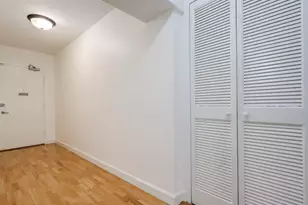 4970 N Marine Dr, Chicago, IL 60640 - Photo 2