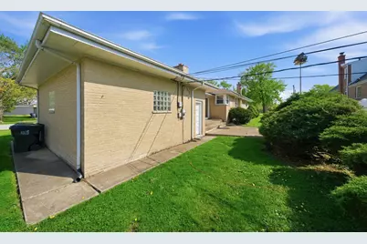 16560 Greenwood Avenue, South Holland, IL 60473 - Photo 40
