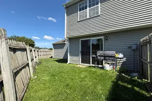 510 Meadow Hill Ln, Round Lake Beach, IL 60073 - Photo 18