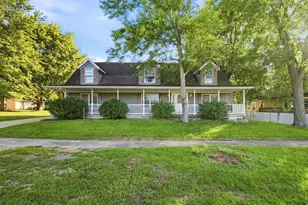 415 E Hamilton St, Odell, IL 60460 - Photo 1