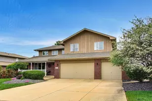 8407 Brookside Glen Dr, Tinley Park, IL 60487 - Photo 2