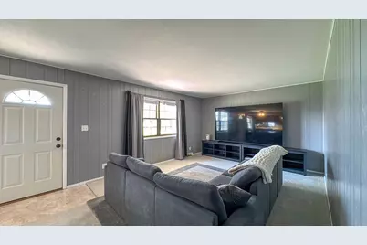 1919 S Jefferson Street, Tilton, IL 61833 - Photo 14