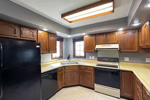 1919 S Jefferson St, Tilton, IL 61833 - Photo 6