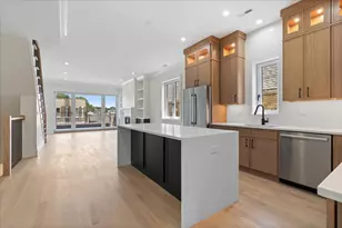 2023 W Augusta Blvd, Chicago, IL 60622 - Photo 2