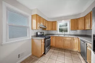 325 S Edson Ave, Lombard, IL 60148 - Photo 8