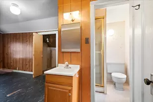 6520 N Fairfield Ave, Chicago, IL 60645 - Photo 16