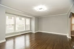 8500 S Prairie Ave, Chicago, IL 60619 - Photo 2