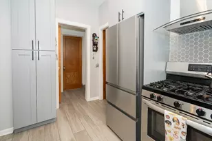 5843 W Iowa St, Chicago, IL 60651 - Photo 16