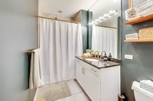 720 N Larrabee St, Chicago, IL 60654 - Photo 14
