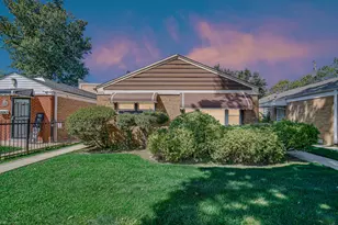12822 S Peoria St, Chicago, IL 60643 - Photo 2