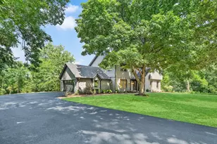 28W600 Indian Knoll Rd, West Chicago, IL 60185 - Photo 2