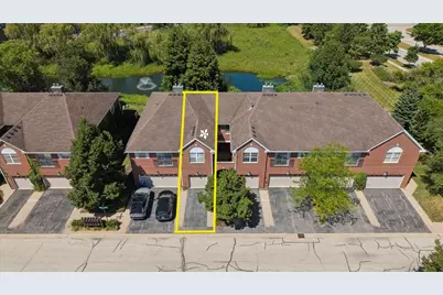 1116 Kensington Drive #1116, Northbrook, IL 60062 - Photo 2
