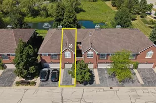1116 Kensington Dr, Northbrook, IL 60062 - Photo 2