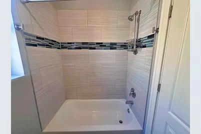 348 E 50th Street #3, Chicago, IL 60615 - Photo 14