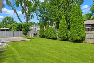 320 Thistle Dr, Bolingbrook, IL 60490 - Photo 24